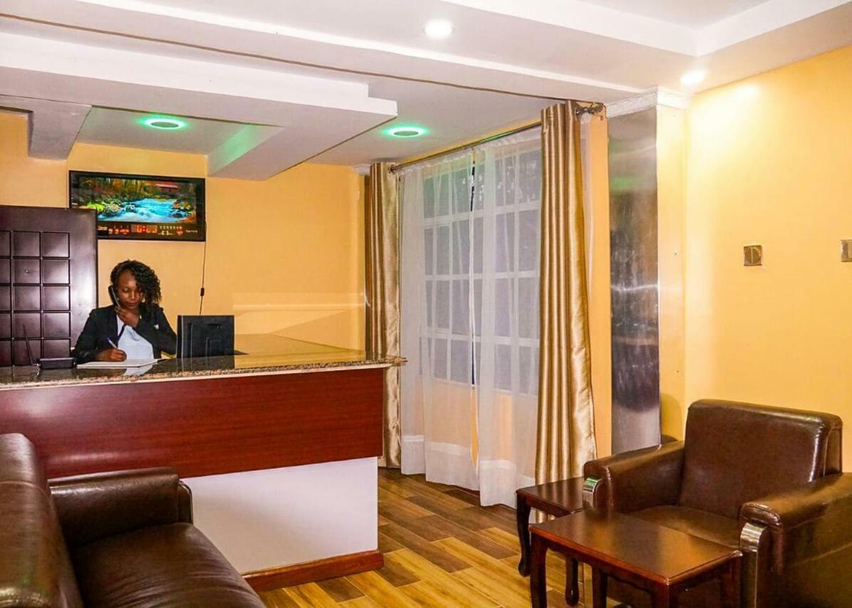 Kentania Hotel & Spa, Nakuru - Kenya ภายนอก รูปภาพ