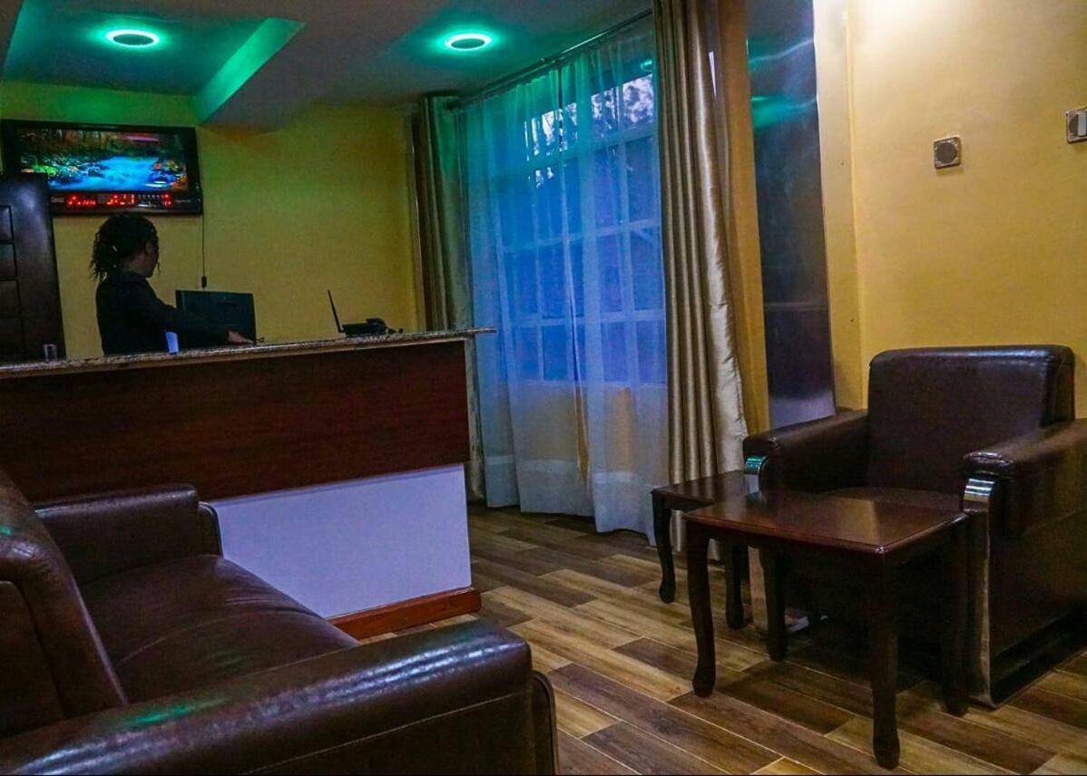 Kentania Hotel & Spa, Nakuru - Kenya ภายนอก รูปภาพ